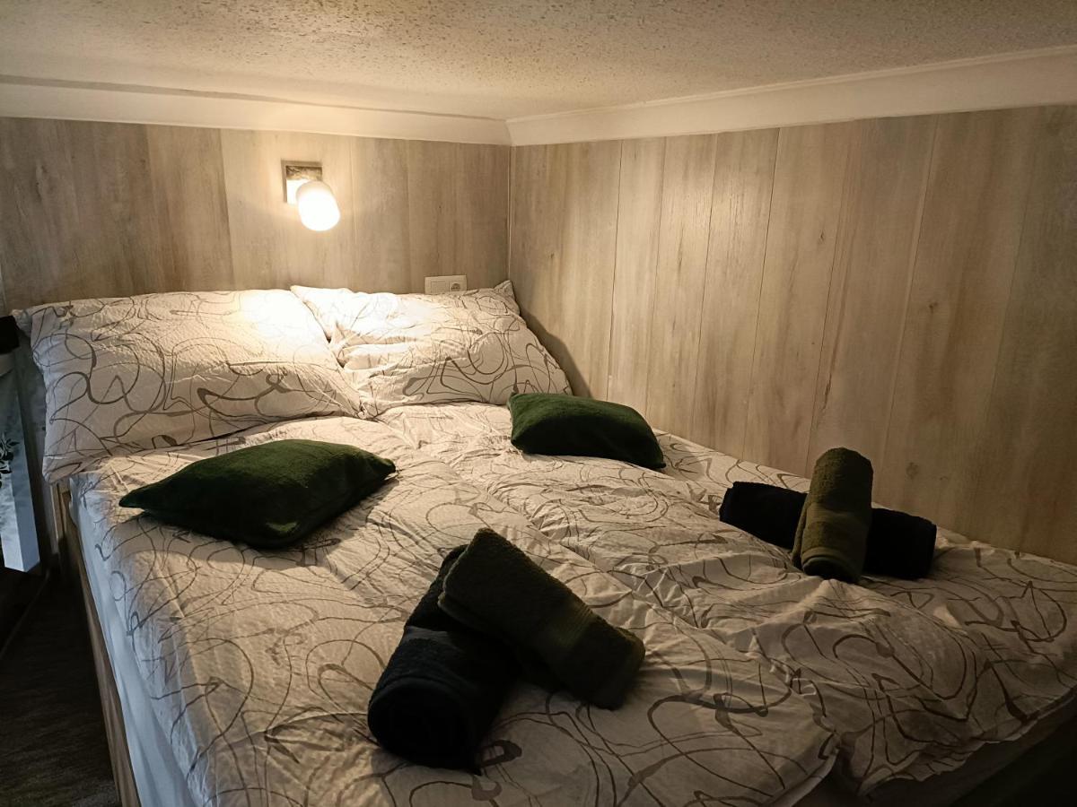 Suzan'S Apartment In The Heart Of Budapest Exterior foto